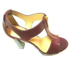 Michael Michael Kors Berkley T-Strap Platform Dress Sandals - Maroon size 7